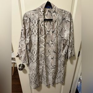 Snake print kimono